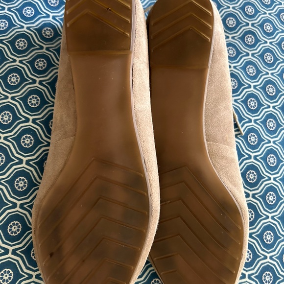 Me Too Lace Up Taupe Suede flats Size 8 - Picture 5 of 5
